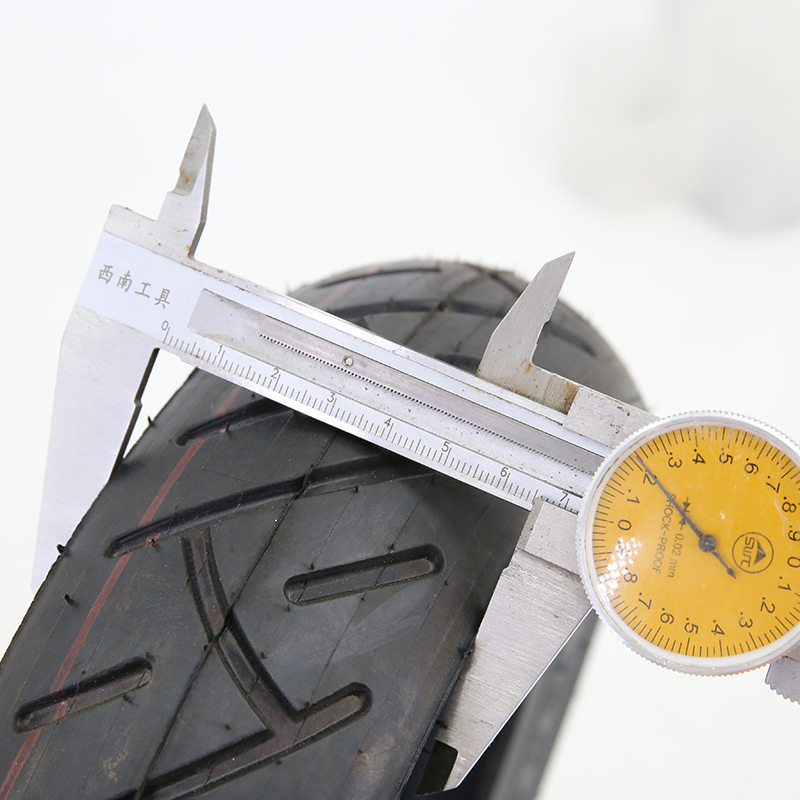 De 10X2.50 vacuümband is gesch - Scooter Tire recensie en prijs